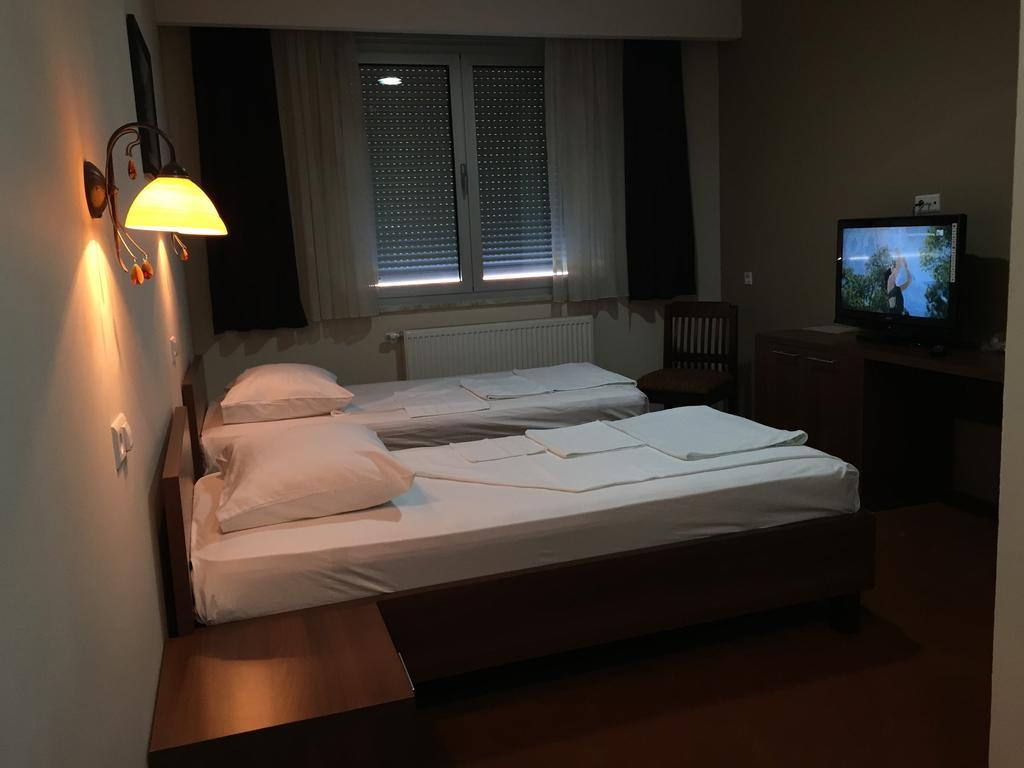 Hotel Oaza Konjic Ngoại thất bức ảnh